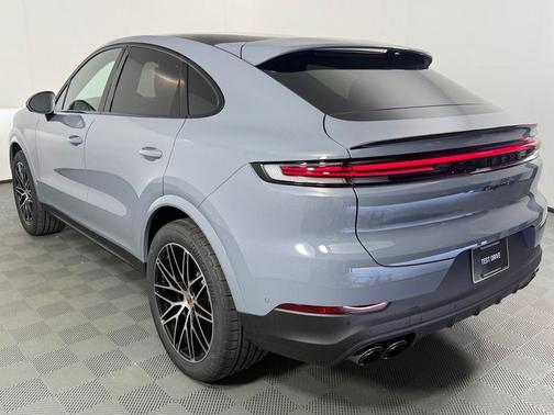 2025 Porsche Cayenne S Coupe AWD