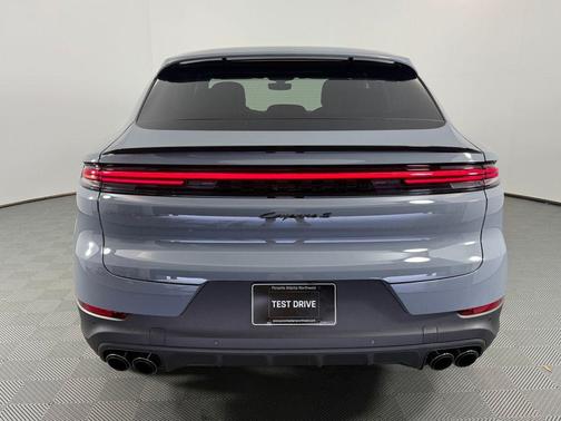 2025 Porsche Cayenne S Coupe AWD
