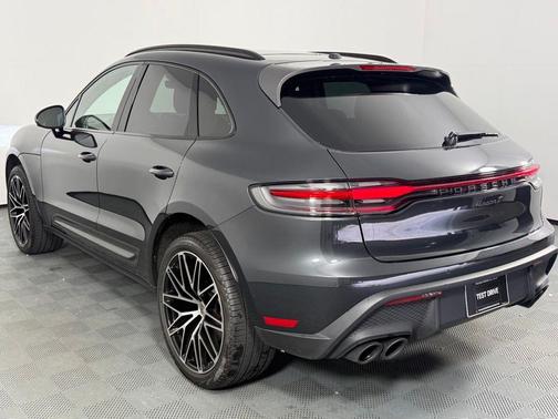 2025 Porsche Macan T