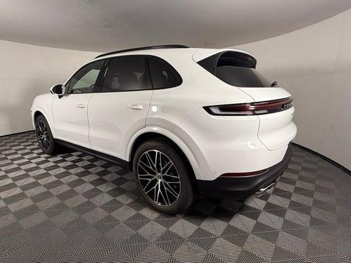 2025 Porsche Cayenne Base