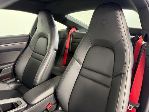 2024 Porsche 911 Carrera S