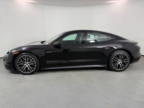 2024 Porsche Taycan Base