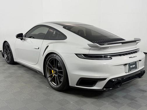 2025 Porsche 911 Turbo S