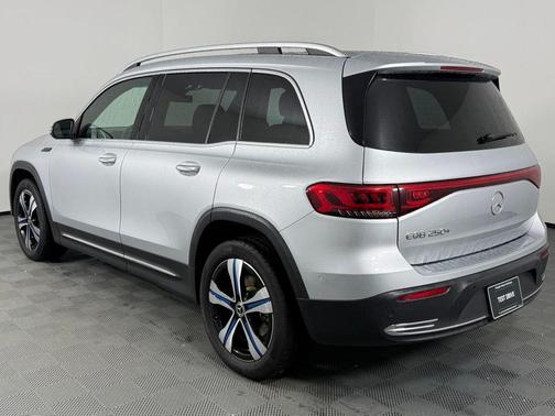 2023 Mercedes-Benz EQB 250 Base