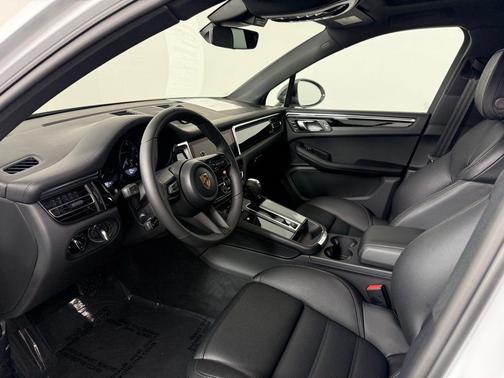 2026 Porsche Macan T