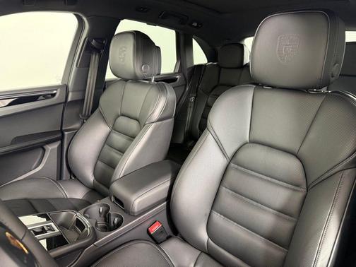 2026 Porsche Macan T