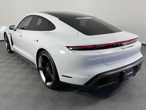 2020 Porsche Taycan Turbo S