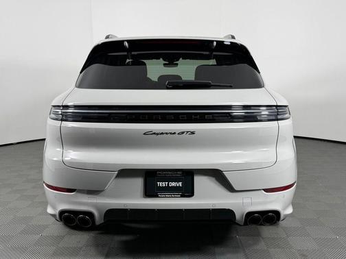 2026 Porsche Cayenne GTS