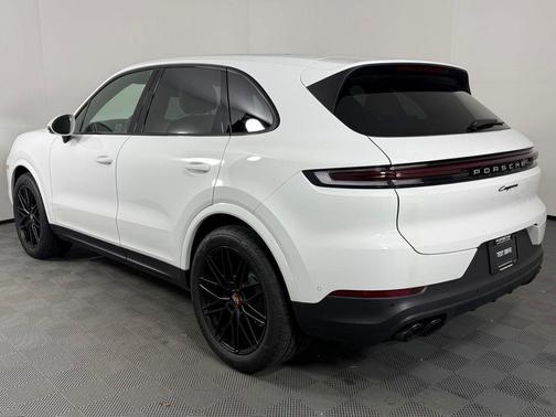 2026 Porsche Cayenne Base