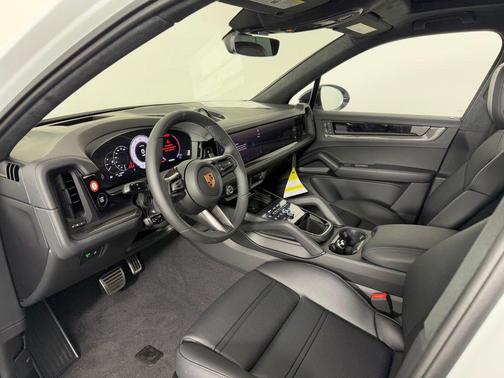 2026 Porsche Cayenne GTS