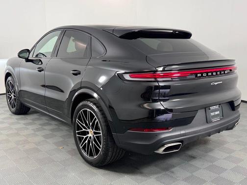 2026 Porsche Cayenne AWD
