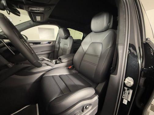 2026 Porsche Cayenne GTS