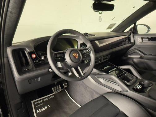 2026 Porsche Cayenne GTS