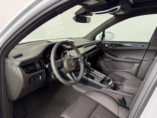 White 2026 Porsche Macan Base