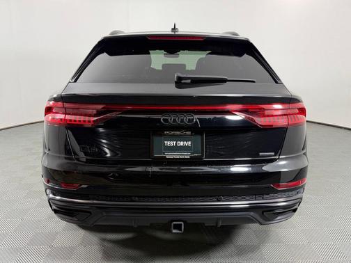 Mythos Black Metallic 2023 Audi Q8 55 Premium Plus