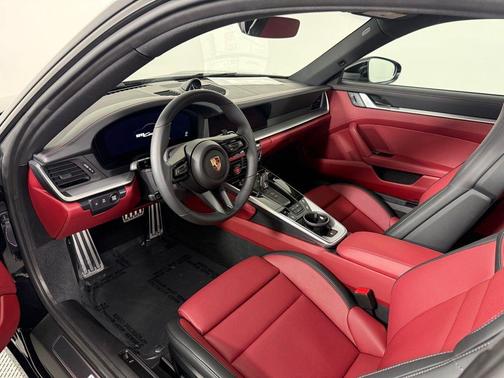 2026 Porsche 911 Carrera