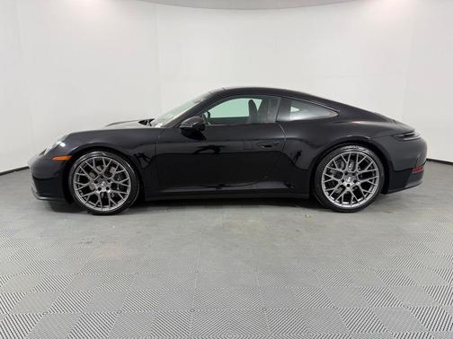 2026 Porsche 911 Carrera
