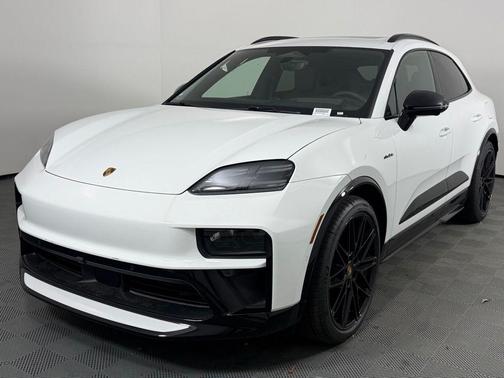 2026 Porsche Macan GTS