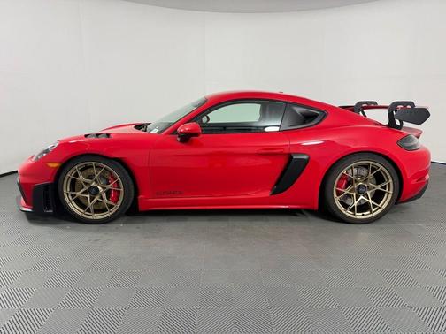 2025 Porsche 718 Cayman GT4 RS
