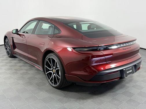 2022 Porsche Taycan 4S