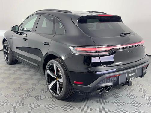 2025 Porsche Macan S