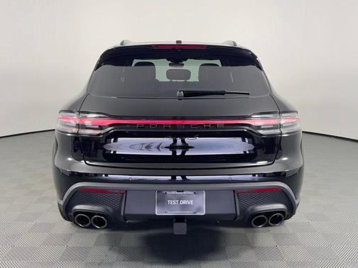 2025 Porsche Macan S