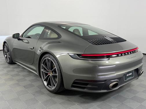 2022 Porsche 911 Carrera S