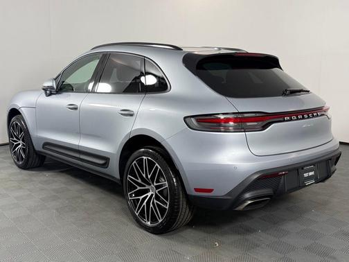 Dolomite Gray 2026 Porsche Macan Base