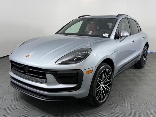 Dolomite Gray 2026 Porsche Macan Base