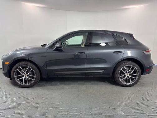 Volcano Grey Metallic 2023 Porsche Macan Base
