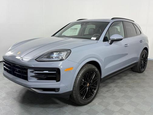 2025 Porsche Cayenne Base