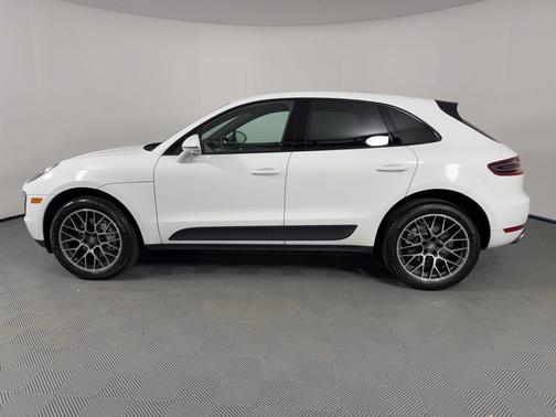 2017 Porsche Macan S