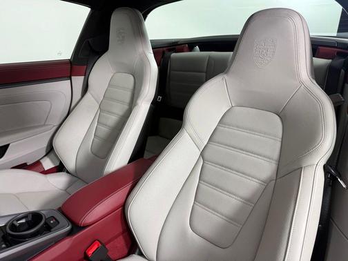 2024 Porsche 911 Targa 4S