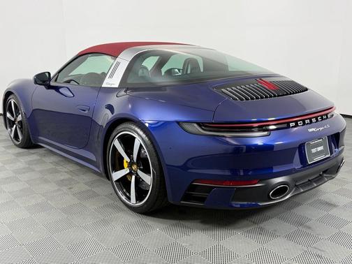 2024 Porsche 911 Targa 4S