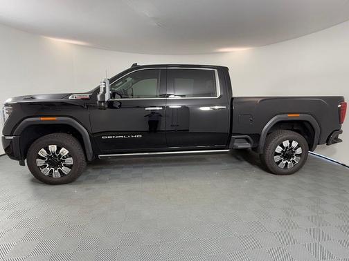 2025 GMC Sierra 2500 Denali