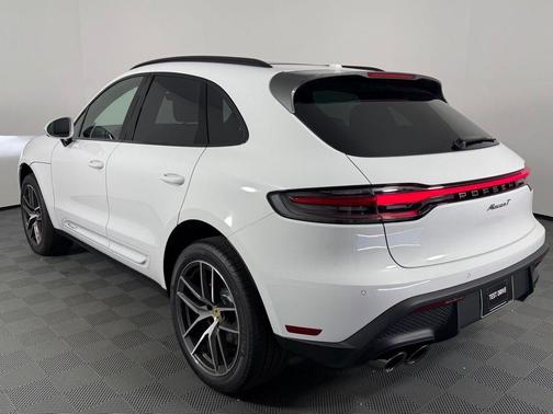 2026 Porsche Macan T