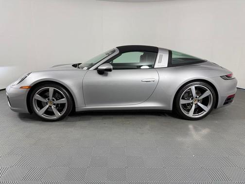 2024 Porsche 911 Targa 4S