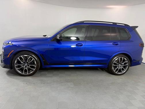 Bay Blue 2025 BMW X7 M60i