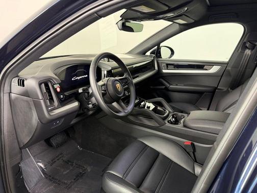 2024 Porsche Cayenne AWD