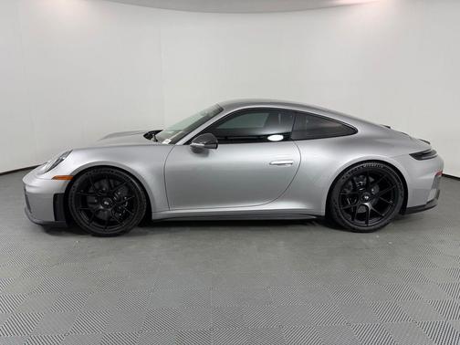 GT Silver Metallic 2026 Porsche 911 GT3