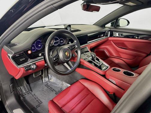Black 2023 Porsche Panamera 4S Executive