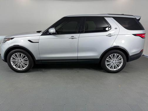 2017 Land Rover Discovery HSE LUXURY