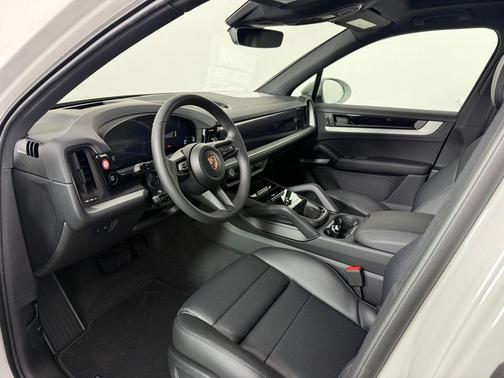 2026 Porsche Cayenne Base