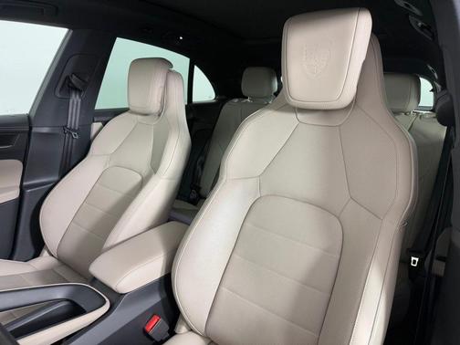 2024 Porsche Macan 4