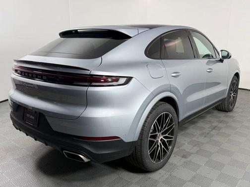 2026 Porsche Cayenne AWD