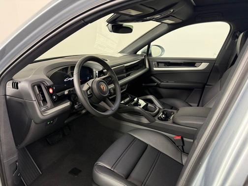 2026 Porsche Cayenne AWD