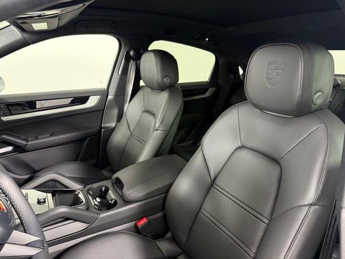 2026 Porsche Cayenne AWD