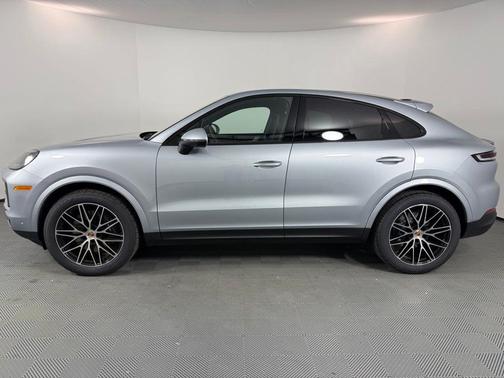 2026 Porsche Cayenne AWD