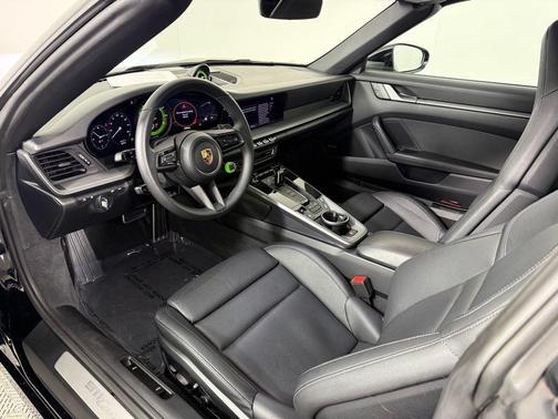 2024 Porsche 911 Targa 4