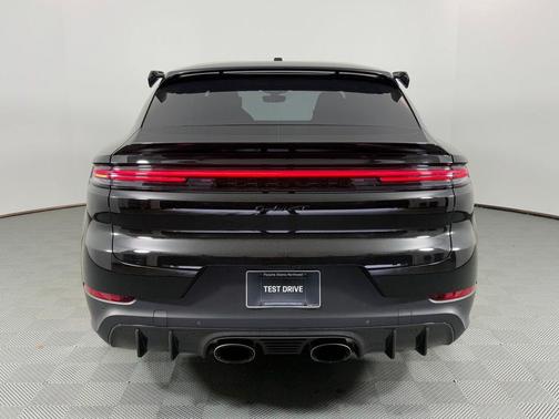 2024 Porsche Cayenne Turbo GT
